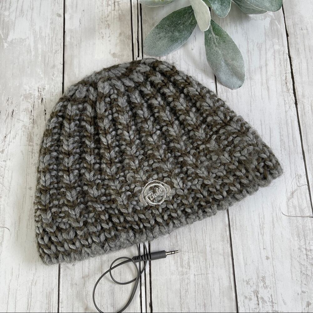 Bula  beanie with headphones built in
